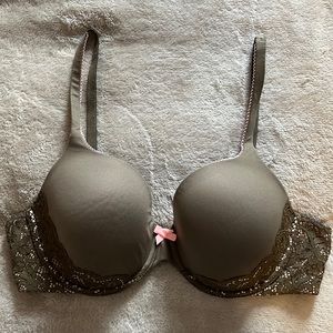 Victoria’s Secret Lined Perfect Coverage Bra